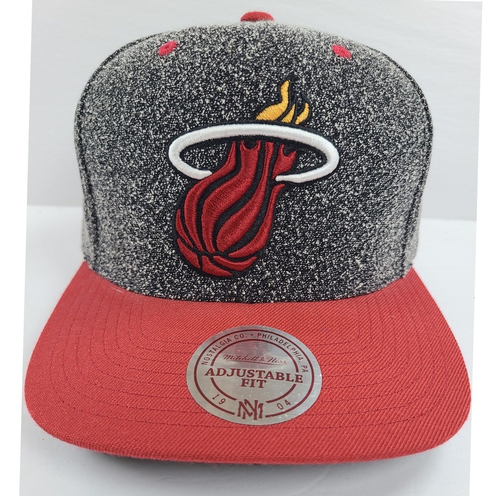 Mitchell & Ness Miami Heat NBA Snapback Hat Speckled Flat Bill Streetwear Retro